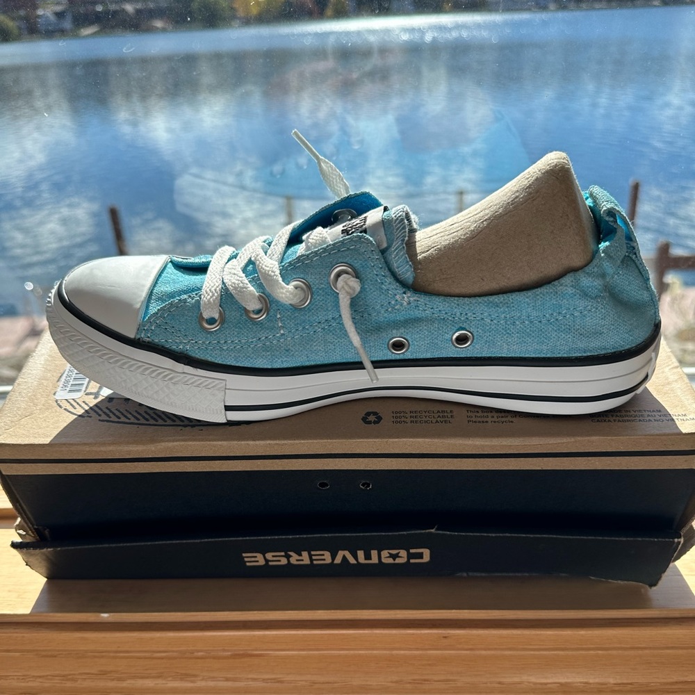 Discontinued Converse All Stars neon denim 7.5 RARE